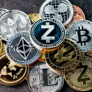 Crypto Market Structure Bill Enters Crucial Stage, Coinbase CEO Says “It’s Time”