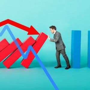 Traders Bet Against XRP, Yet Accumulation Persists – Details