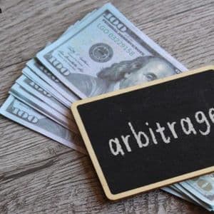 Bitcoin Arbitrage Yields Shrink as Institutions Pull Back