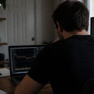 Hyperliquid Whale Faces $20.3M Wipeout as Bitcoin Nears $82,236 Liquidation Price