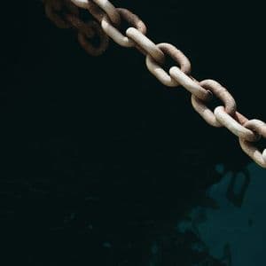 Chainlink Tipped To Outshine XRP In Global Banking Links: Analyst