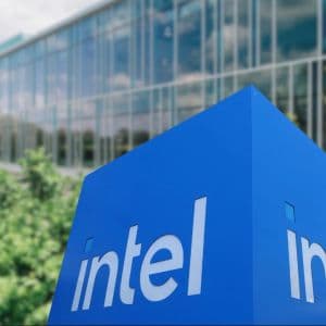 Intel is betting on speed and battery life over AI features in the laptop market