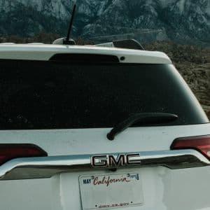 General Motors (GM) starts Tuesday beating Wall Street fourth-quarter earnings target