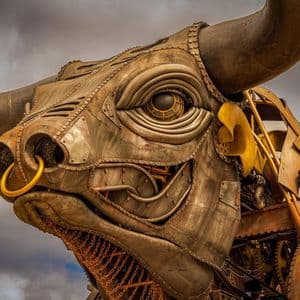 King Dollar Falls, Bitcoin Marches Toward Sound Money Highs
