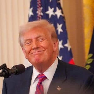 Trump-Linked World Liberty Seeks $1.5B for Public Crypto Holding Firm: Bloomberg