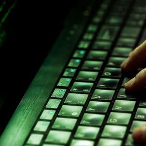 JPMorgan says persistent security flaws curb DeFi’s institutional appeal