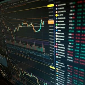 HYPE briefly overtakes Dogecoin, privacy tokens slide as US strikes on Iran rattle markets