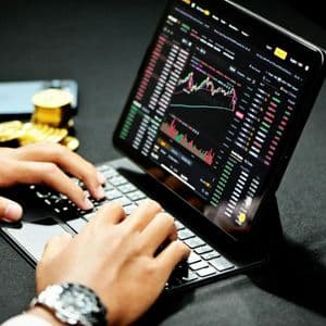 Bitcoin, ether start June in the red while futures show taste for risk. XLM, HYPE gain