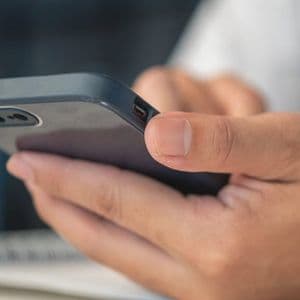 Ethereum’s Vitalik Buterin Shifts Entire Online Activity to Firefly in 2026