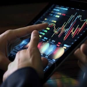 Ethereum’s Surge Stops Short, Altcoin Opportunities Arise