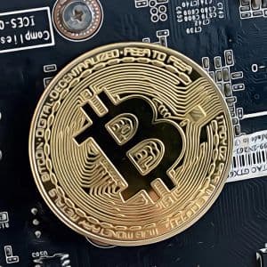 Bitcoin Faces Resistance: Will It Breakthrough or Slide to New Lows?