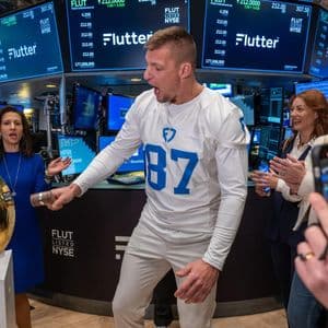 Trading Is Becoming A Team Sport—And Startups Are Building The Arenas