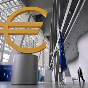 Euro Stablecoins Are Scaling While The Digital Euro Waits On Brussels