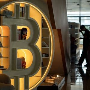 Bitcoin Rises With Risk Assets on Trump Iran War Report