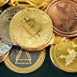 Analyst Predicts The ‘Biggest Altcoin Season Ever’, Reveals The Real Drivers