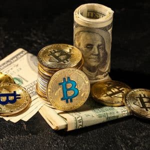 Analysts spot potential for high returns as BTC trades in uncertainty zone