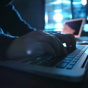 Crypto Holder Loses $282 Million After Falling for Fake Trezor Support Scam