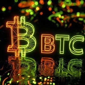 Bitcoin slips over 3% in May! What key signals are traders watching next?