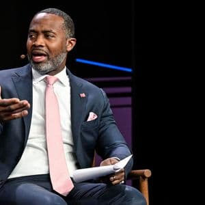 “Don’t Rush It”: Crypto Advice From Bermuda’s Premier